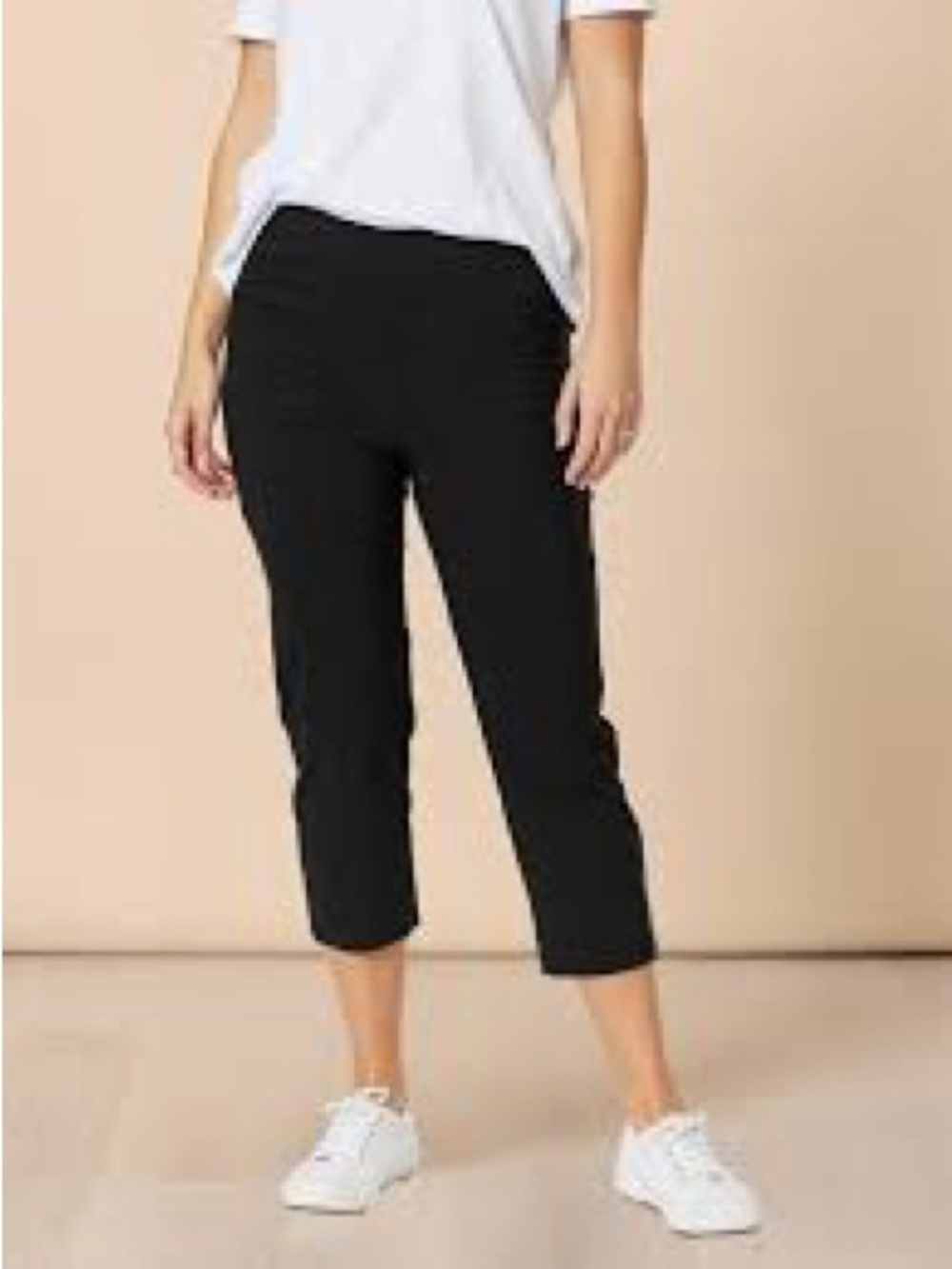 Zara Black Cropped Capris for Women 061 - Picture 1 of 9